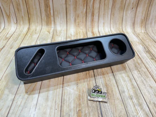 Поличка правої ручки дверей МТЗ (Україна) Червона обшивка