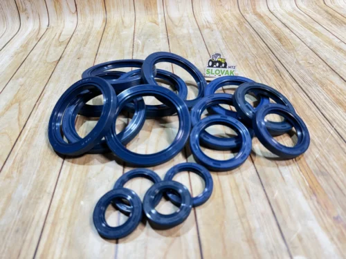 Набір манжет трактора ЮМЗ (з дисковими гальмами)