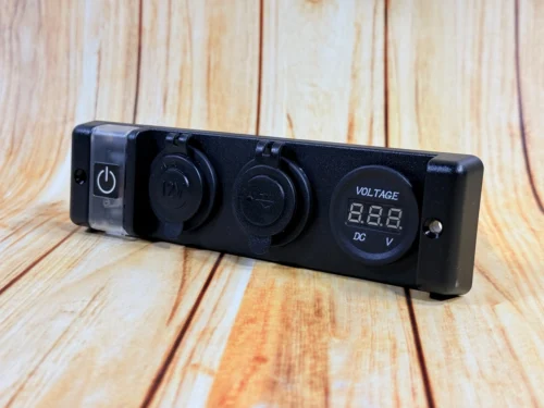 Панель розеток 12V з USB, вольтметром та вимикачем