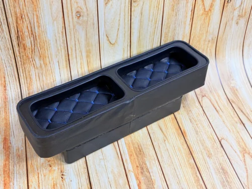 Полка правої ручки дверей МТЗ УК чорна (синя нитка, 2 відділи)