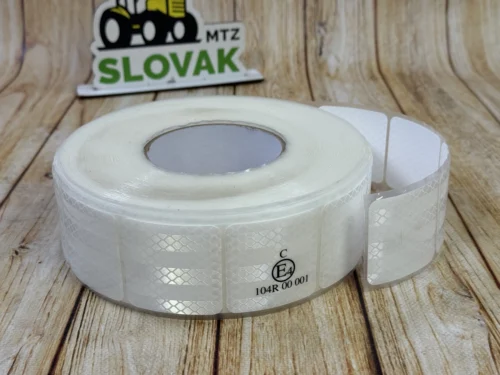 Світловідбивна стрічка біла ECE 104R (клас C), самоклейний рулон